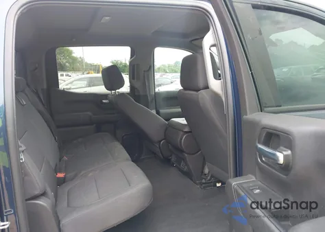 2020 Chevrolet Silverado 1500 2Wd Short Bed Custom z USA, uszkodzony, nr VIN 3GCPWBEH8LG135217